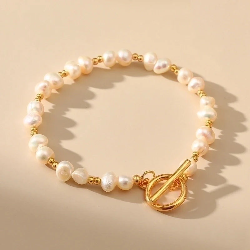 Éloise Pearl Armband – Süßwasserperlen & 18K vergoldete Details