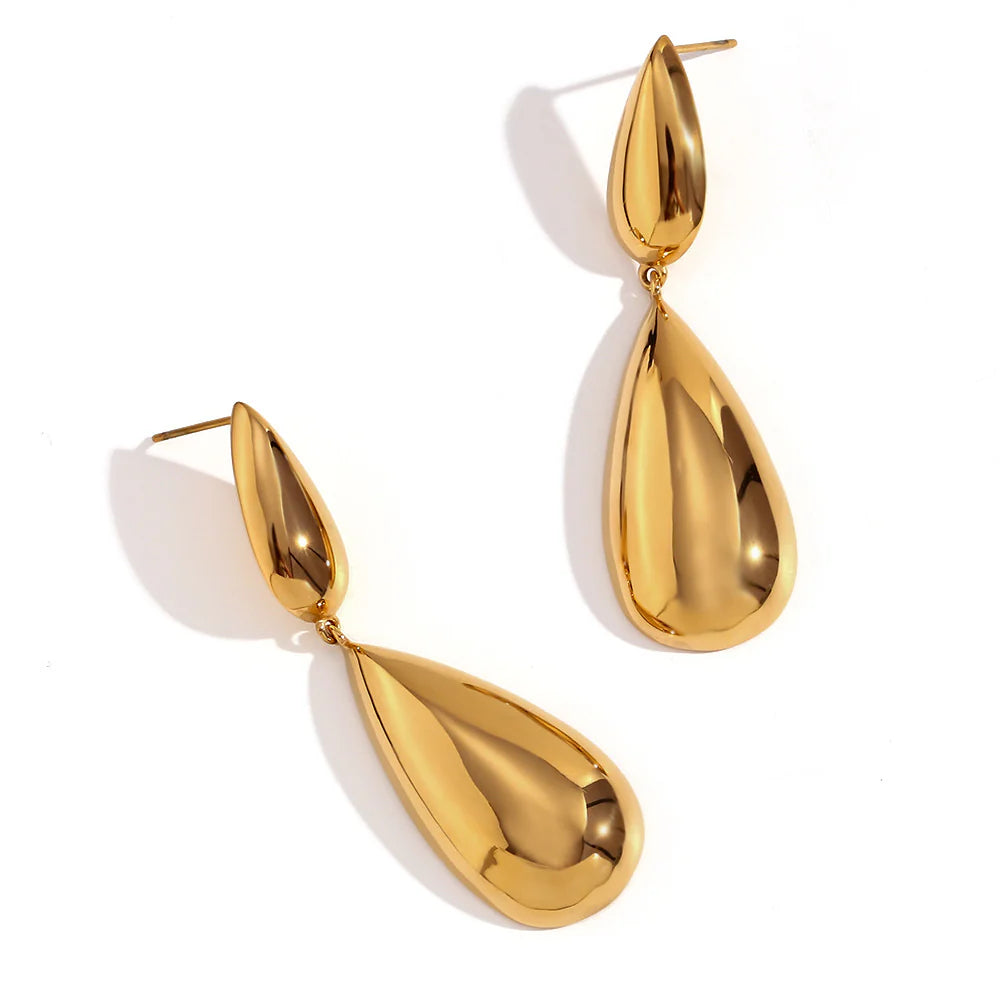Elara Drop Ohrringe – Tropfenförmige Statement-Ohrringe in Gold