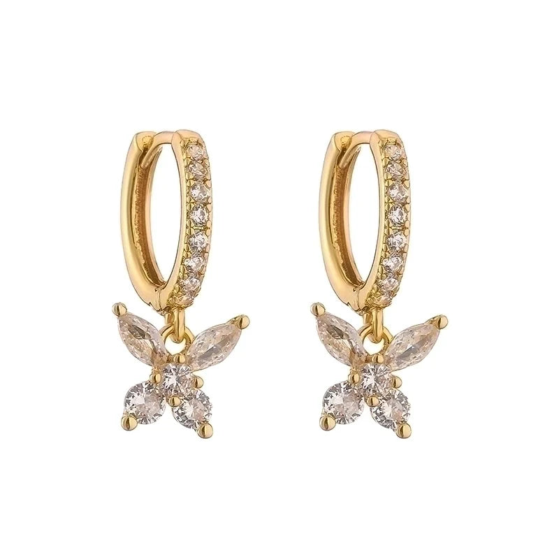 Liora Butterfly Hoops – Funkelnde Schmetterlings-Ohrringe in Gold