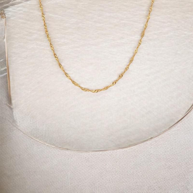 pink necklace