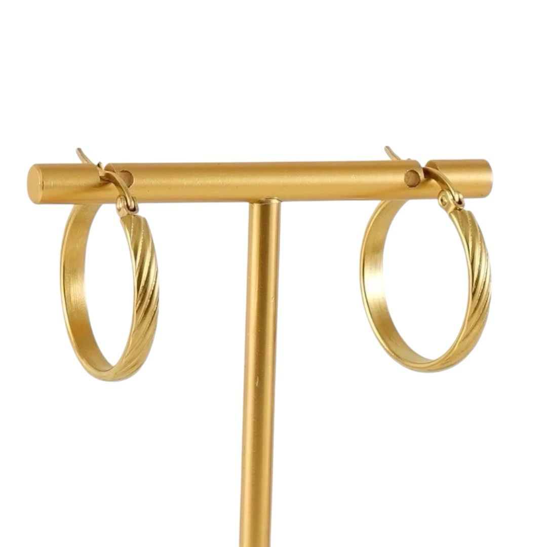 Classic Gold Hoop Earrings – 18K Vergoldete Creolen