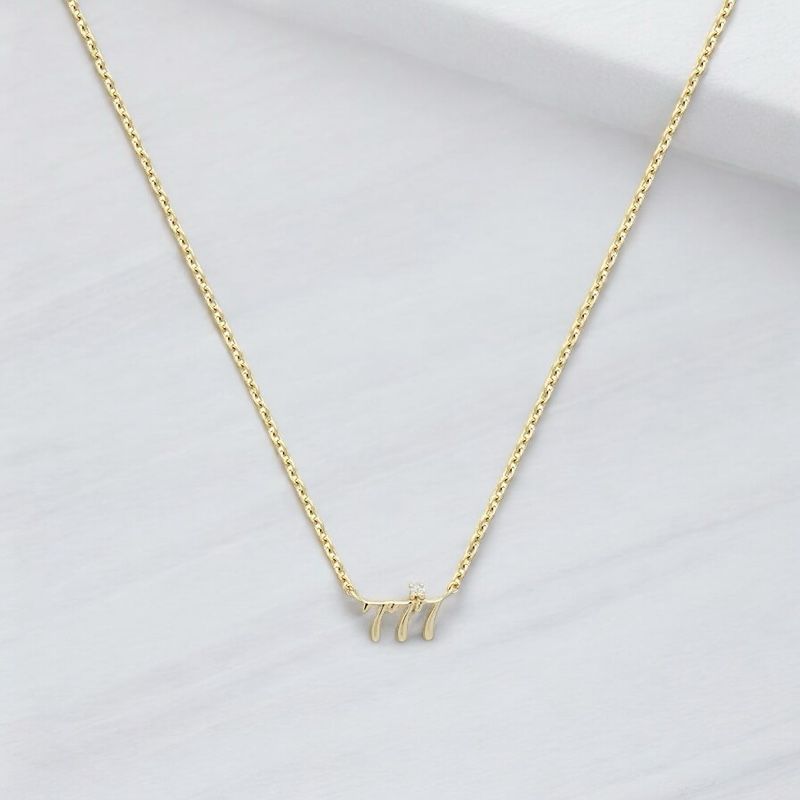 777 Number Sparkle Necklace – Feine Zahl-Halskette aus 925er Silber mit Zirkonia