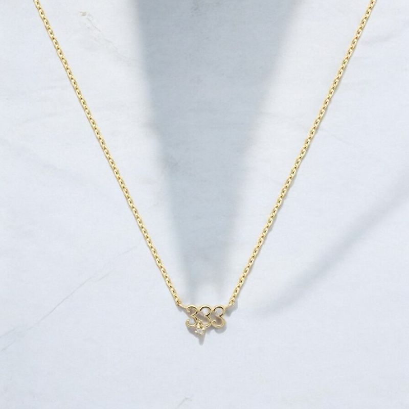 333 Number Sparkle Necklace – Feine Zahl-Halskette aus 925er Silber mit Zirkonia