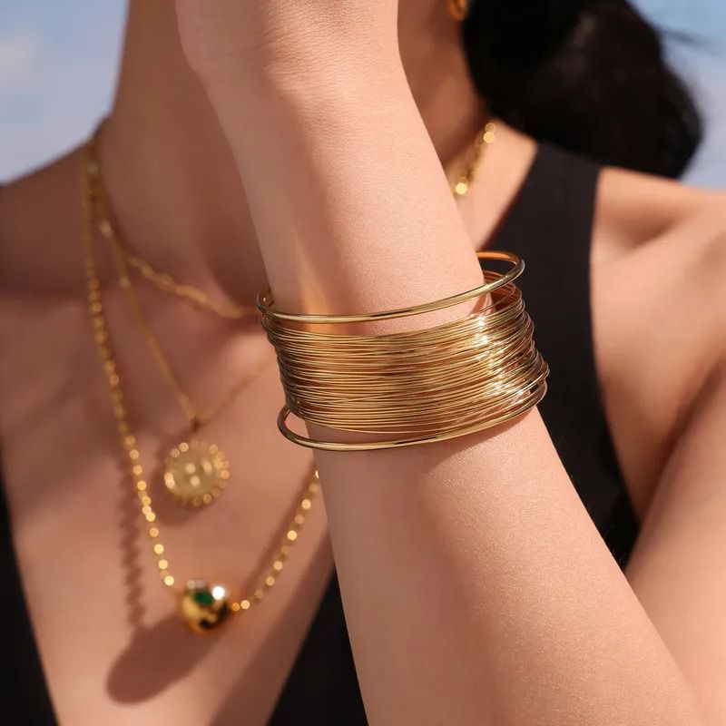 Sophie – Mehrreihiger Statement-Cuff