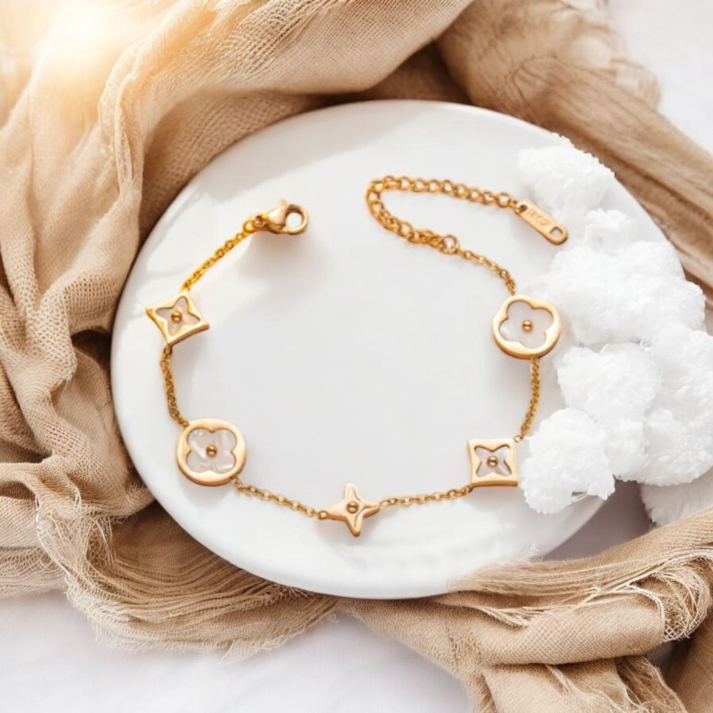 Chaiya - Bracelet in gold and rose gold