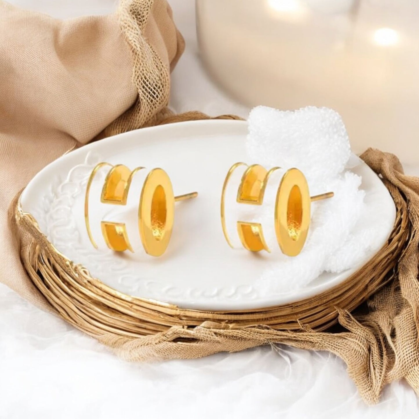 Hera - White Stud Earrings
