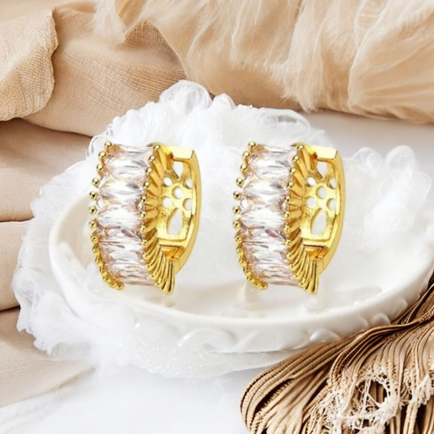 Mayani - earrings with zirconia