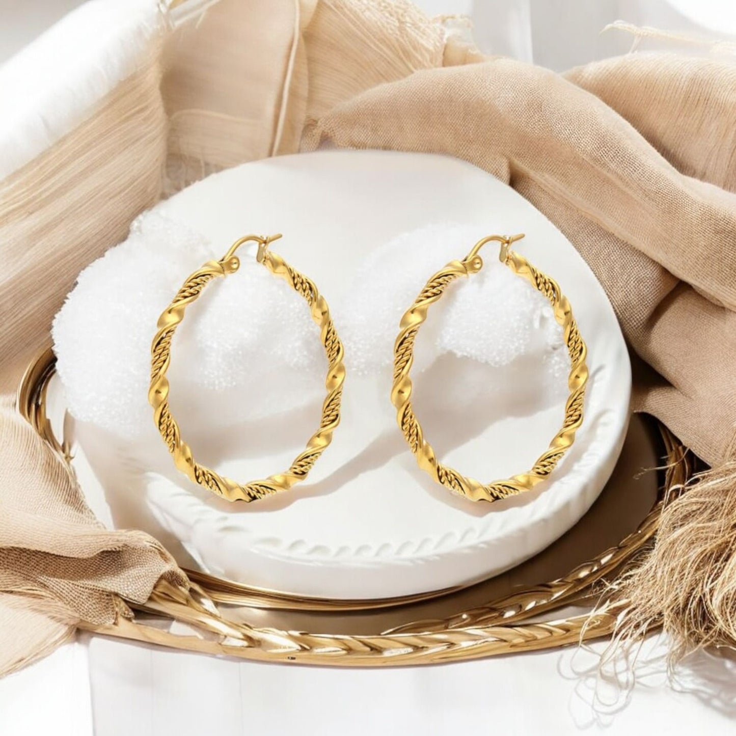 Zamaya - Hoop earrings in gold