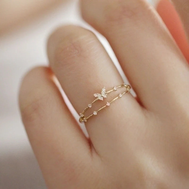Lumière Butterfly Ring – Zarter Doppelring mit Schmetterling & Zirkonia Gold