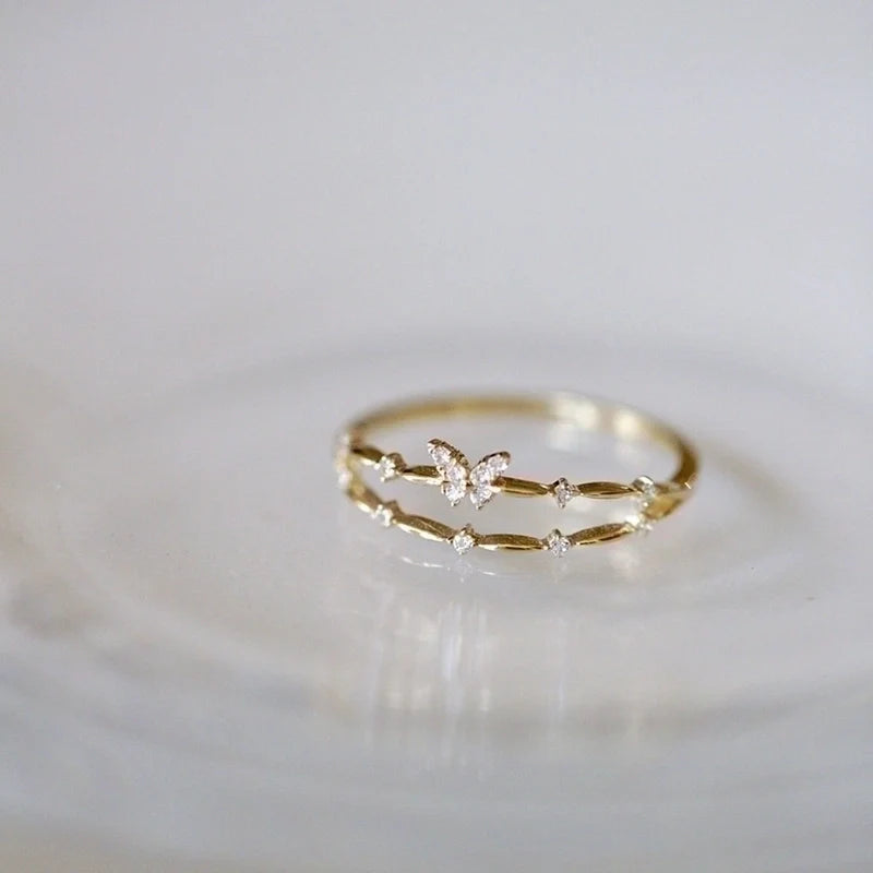 Lumière Butterfly Ring – Zarter Doppelring mit Schmetterling & Zirkonia Gold