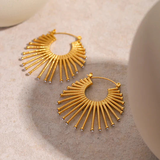 Sunburst Hoops – Créoles rayonnantes en or