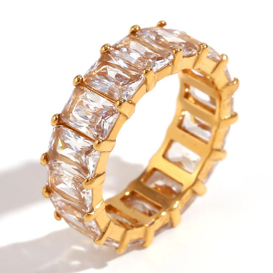 Aurora Eternity Ring – Funkelnder Statement-Ring in Gold mit Zirkonia