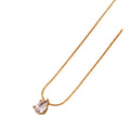 Liora Necklace – Zarte Halskette mit Tropfenanhänger in Gold