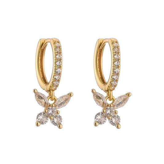 Liora Butterfly Hoops – Funkelnde Schmetterlings-Ohrringe in Gold