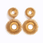 Boucles d'oreilles Solara – Boucles d'oreilles pendantes dorées en forme de soleil