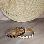 Naima - Elegantes Vierblatt-Klee-Bangle in Schwarz