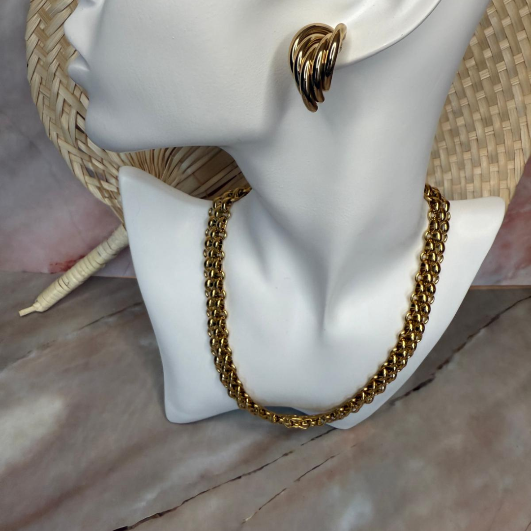 Denise - Multi-layered hoop earrings in gold