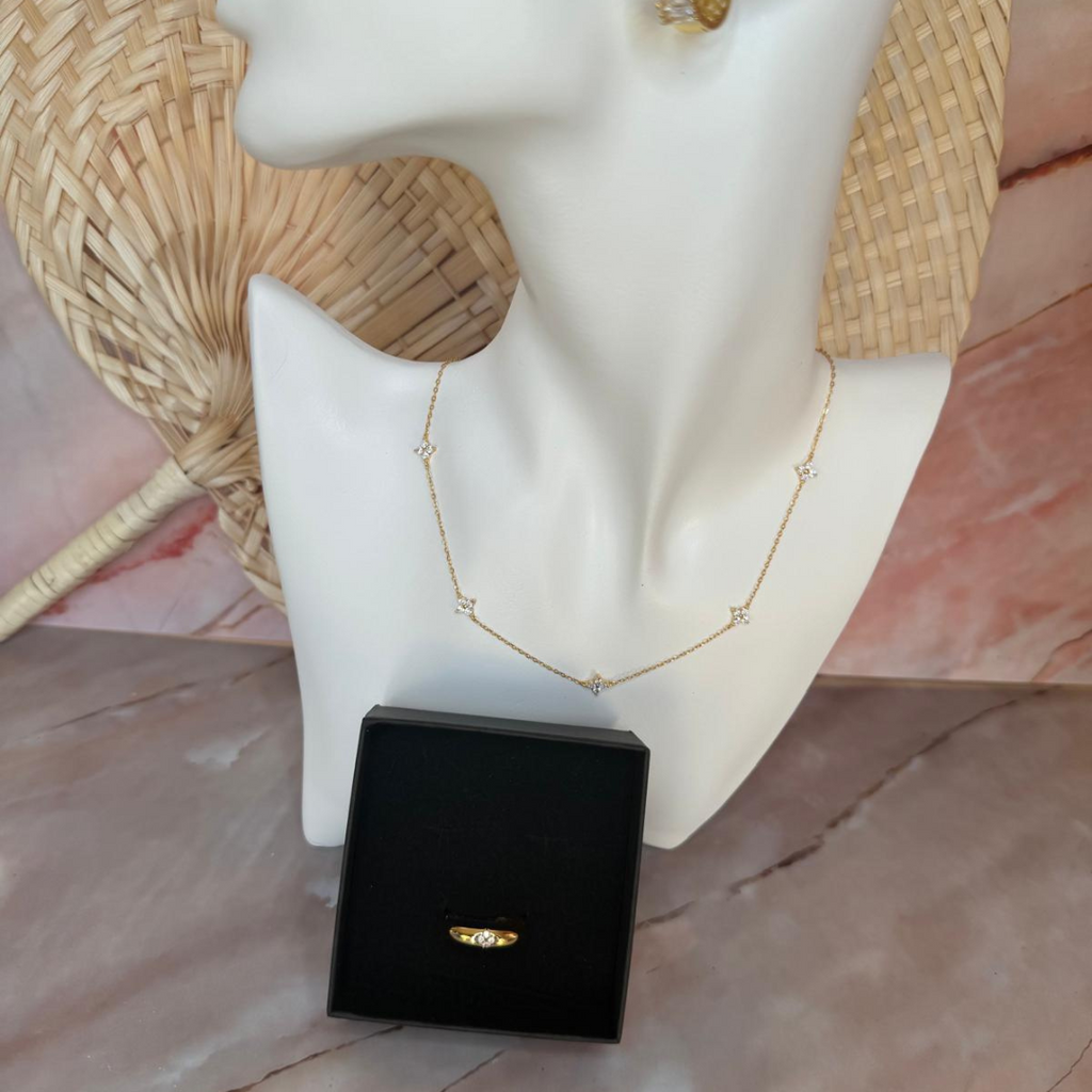 Amara - Ring mit Blumen-Design