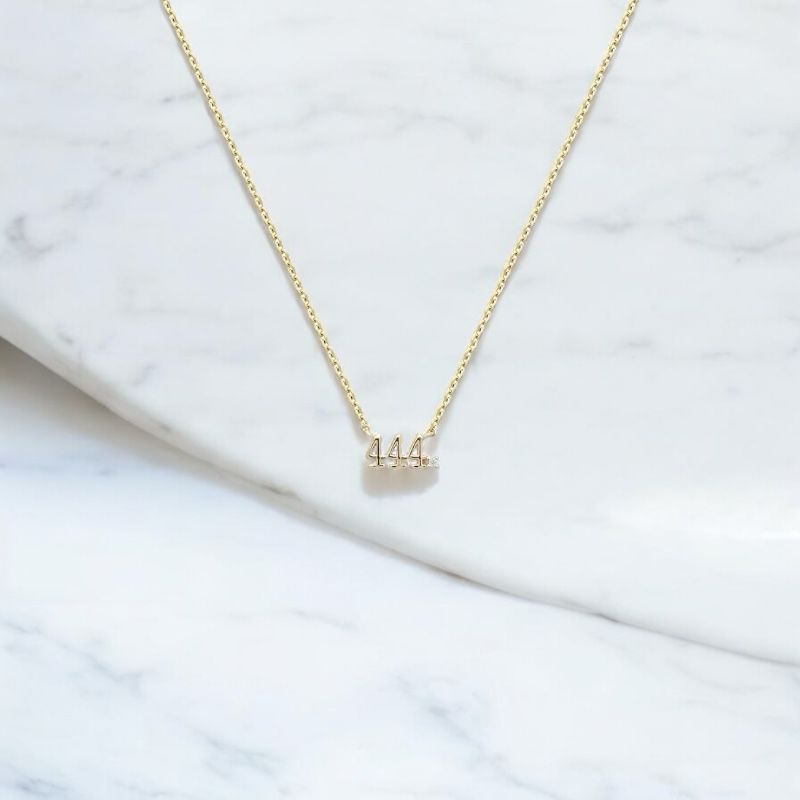 444 Number Sparkle Necklace – Feine Zahl-Halskette aus 925er Silber mit Zirkonia