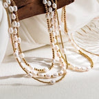 Sina Pearl Necklace – Filigrane Kette mit Süßwasserperlen & goldenen Micro-Beads
