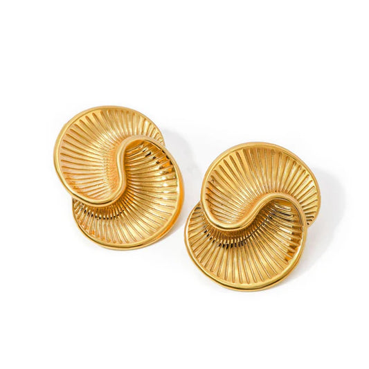 Aurora Swirl Ohrstecker – 18K Vergoldete Statement-Ohrringe